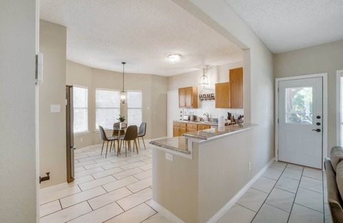 Flower Mound House | Melody Home near Grapevine, DFW Airport w backyard