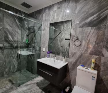 Gore Hotel | Melody