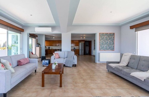Larnaca Apartment | Melograno 3-BR Apt w/Terrace in Larnaca