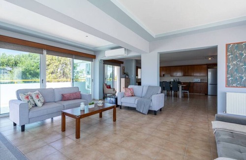 Larnaca Apartment | Melograno 3-BR Apt w/Terrace in Larnaca