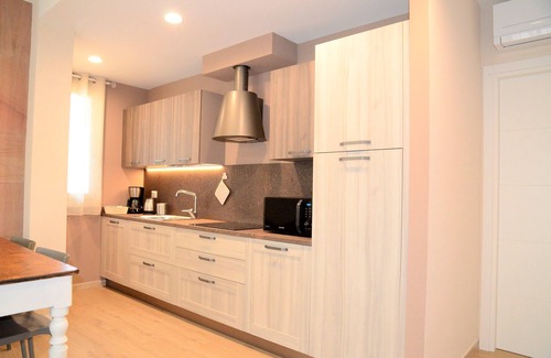 Lazise Apartment | "MELOGRANO" Charming Apartment with Pool in Lazise on Lake Garda.