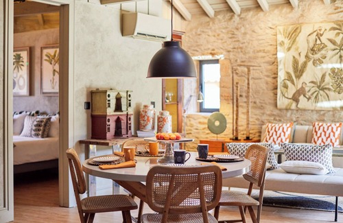 Armamar House | Melro Cottage House (pintahouse.com)