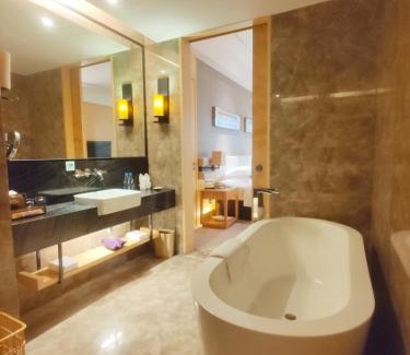 Heyuan Hotel | Mels Weldon Evergreen Lake Hotel Heyuan