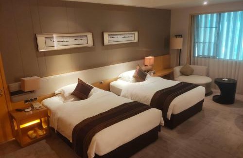 Heyuan Hotel | Mels Weldon Evergreen Lake Hotel Heyuan