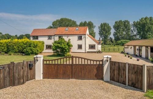 Hopton House | Melsham House