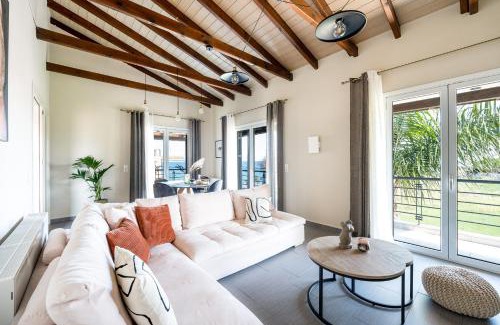 Aigialeia House | Meltemi Beach House - a seaside Luxury maisonnette