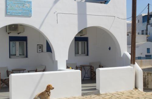 Anafi Apartment | Meltemi Rooms and Studios