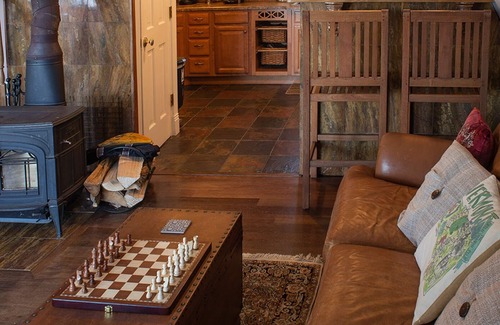 Woodford House | Meme's High Mountain Lake House