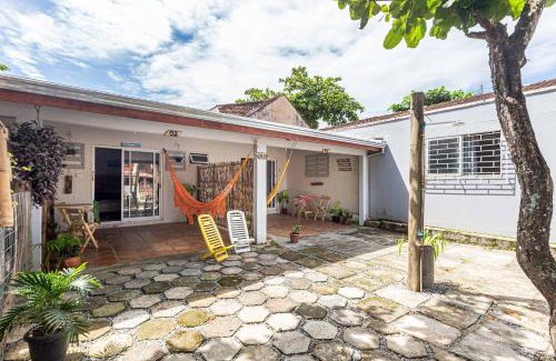 Pontal do Parana House | Memora Guesthouse Pontal do Paraná - Suíte a duas quadras da Praia e perto da Ilha do Mel