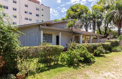 Bacacheri House | Memora Guesthouse Curitiba - Quartos em Casa próximo ao Parque Bacacheri