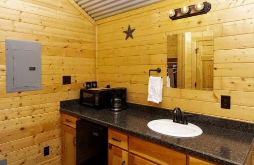 Pipe Creek House | Memorable Family Vacations in this Charming Log Cabin Rental in Texas State