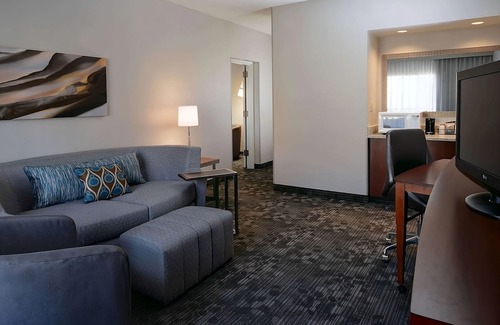 South Kansas City Hotel | Memorable Vacation in Kansas City! Short Drive To Nelson Atkins Museum