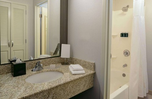 South Kansas City Hotel | Memorable Vacation in Kansas City! Short Drive To Nelson Atkins Museum