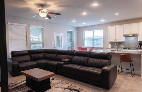 Lockhill Estates House | Memorable Vacations 5 stars- Discounts