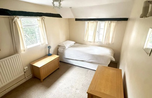 Old Harlow Hotel | Memorial University of Newfoundland