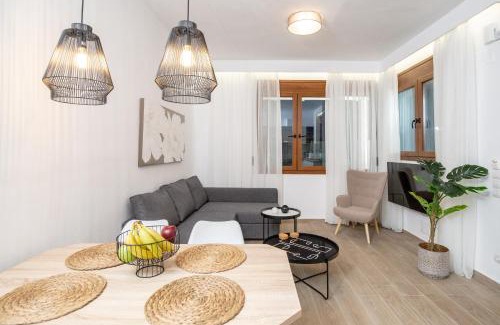 Pilalimata Apartment | Memories Suites - Charming Suite with Sea View