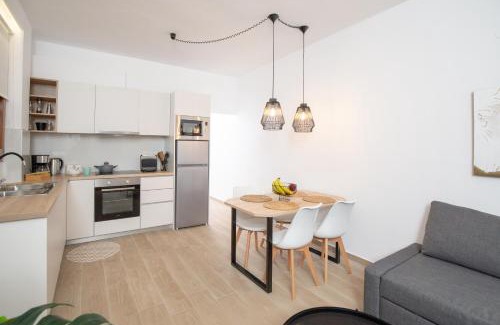 Pilalimata Apartment | Memories Suites - Charming Suite with Sea View
