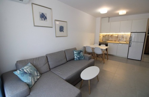 Sozopol Apartment | MENADA * GREEN LIFE * 1-Bedroom Apartment with Balcony