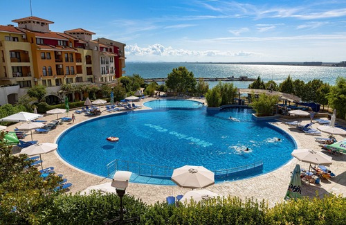 Aheloy Apartment | MENADA *Marina Cape * Studio with pool view