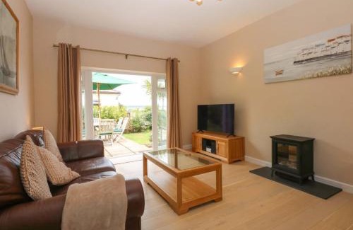 Llanfairpwllgwyngyll House | Menai Cottage
