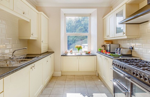 Brynrefail Cottage | MENAI VIEW, family friendly, with open fire in Llanfairpwllgwyngyll