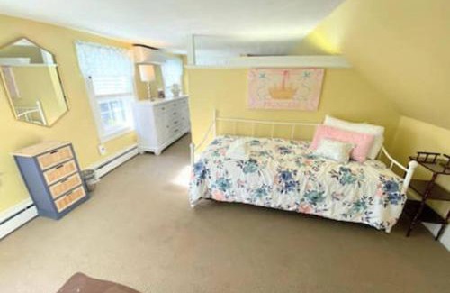 East Falmouth House | Menauhant Beach Paradise