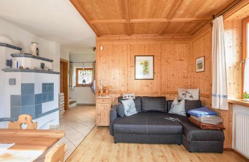 Mendel Pass House | Mendelhaus