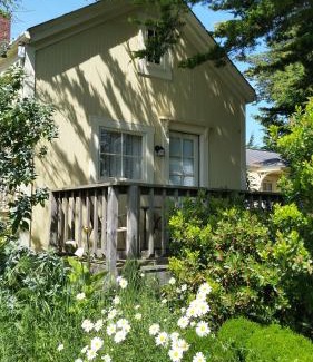 Mendocino Hotel | Mendocino Hotel & Garden