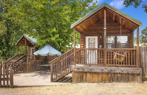 Willits Cabin | Mendocino Redwoods RV Resort