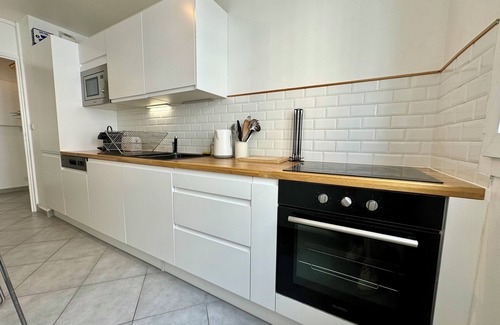 Zola - Pressense Apartment | Mendoza Suite