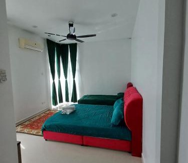 Pantai Penarik House | Mengkuang Villa - Deluxe Room