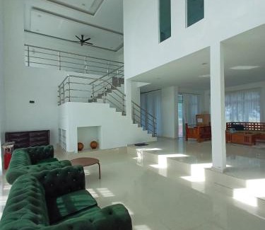 Pantai Penarik House | Mengkuang Villa - Family Deluxe Room