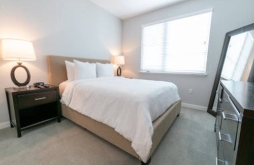 Menlo Park Condo | Menlo Park 3BR Condo Near Facebook Headquarters