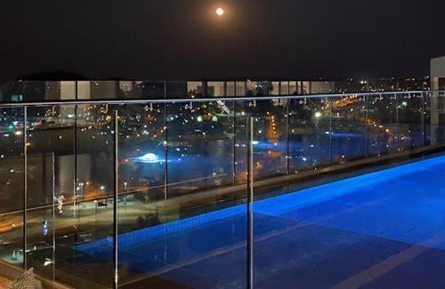 Menlyn Apartment | MENLYN MAINE - One Bedroom Penthouse - NO LOAD SHEDDING!