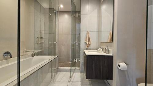Menlyn Apartment | Menlyn Maine Unit 1421