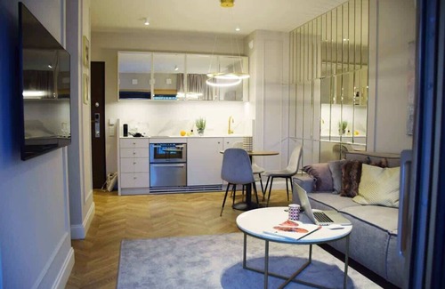 Mirow Apartment | Mennica Residence | Emerald Apartment | Prestige