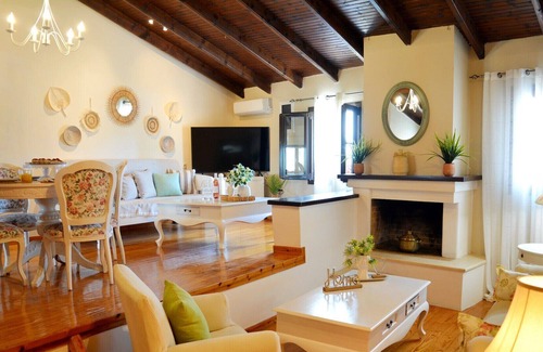 Potamos Apartment | Menta House