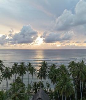 Pulau Masokut Hotel | Mentawai Surfing Fishing