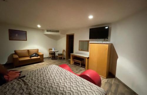 El Marques Hotel | Meny