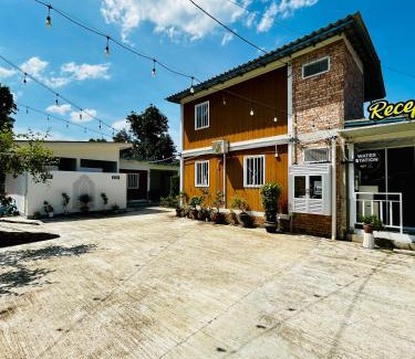 Kijal Hotel | Meraga Cinta Kijal