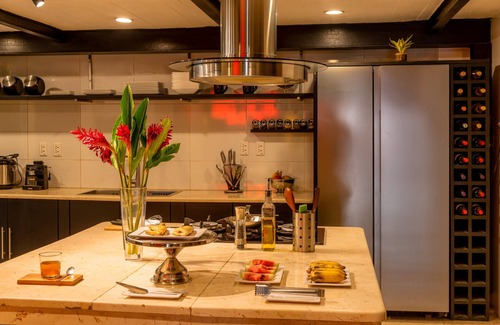 Centro Havana Bed & Breakfast | Merced Luxury Boutique in Havana