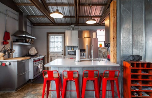 Westside House | Mercedes Stadium/Aquarium Walkable Midtown Gem