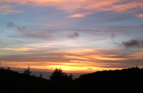Bandon House | Merchants Beach Ranch House: Ocean views and close to Bandon Dunes Golf Resort