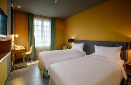 Hoa Vang Hotel | Mercure Danang French Village Bana Hills