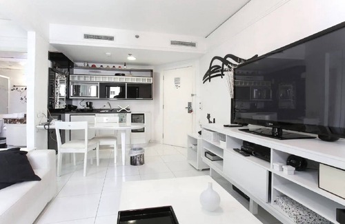 Sao Paulo Apartment | Mercure decorated flat in Moema SP