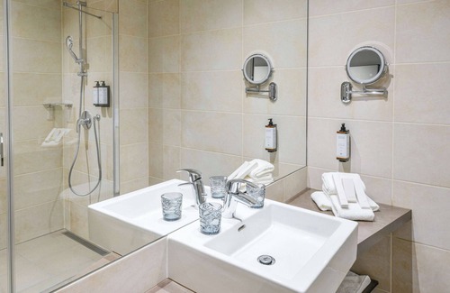 Meyrin Hotel | Mercure Geneva Airport