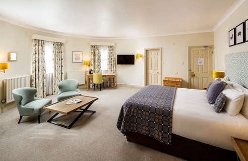 Upton St. Leonards Hotel | Mercure Gloucester Bowden Hall Hotel