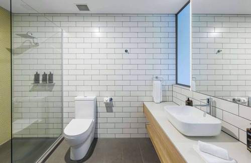 Caroline Springs Hotel | Mercure Melbourne Caroline Springs
