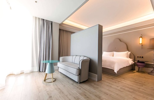 Ejin Horo Banner Hotel | Mercure Ordos Downtown