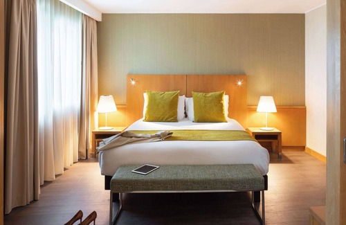 Sao Pedro da Afurada Hotel | Mercure Porto Gaia Hotel